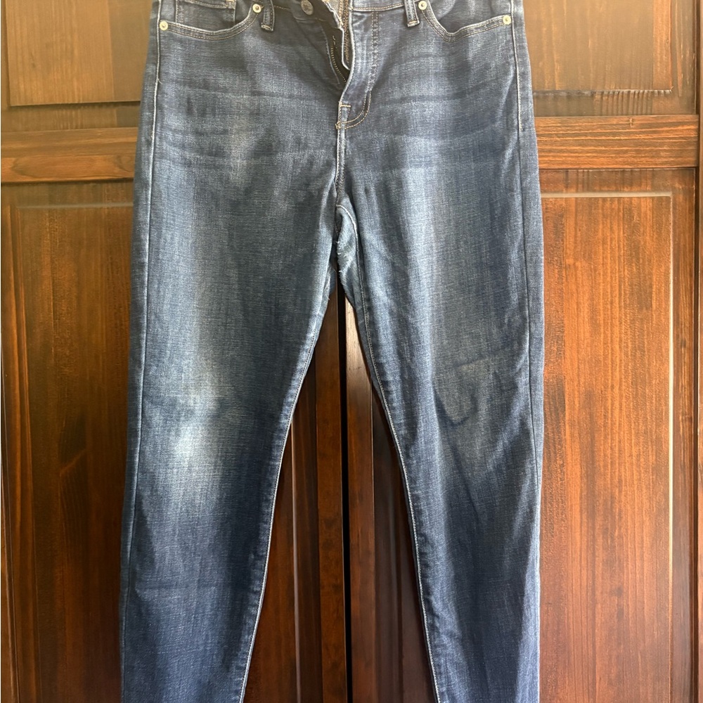 Lucky Brand Women’s Skinny Jeans in Dark Blue Wash
